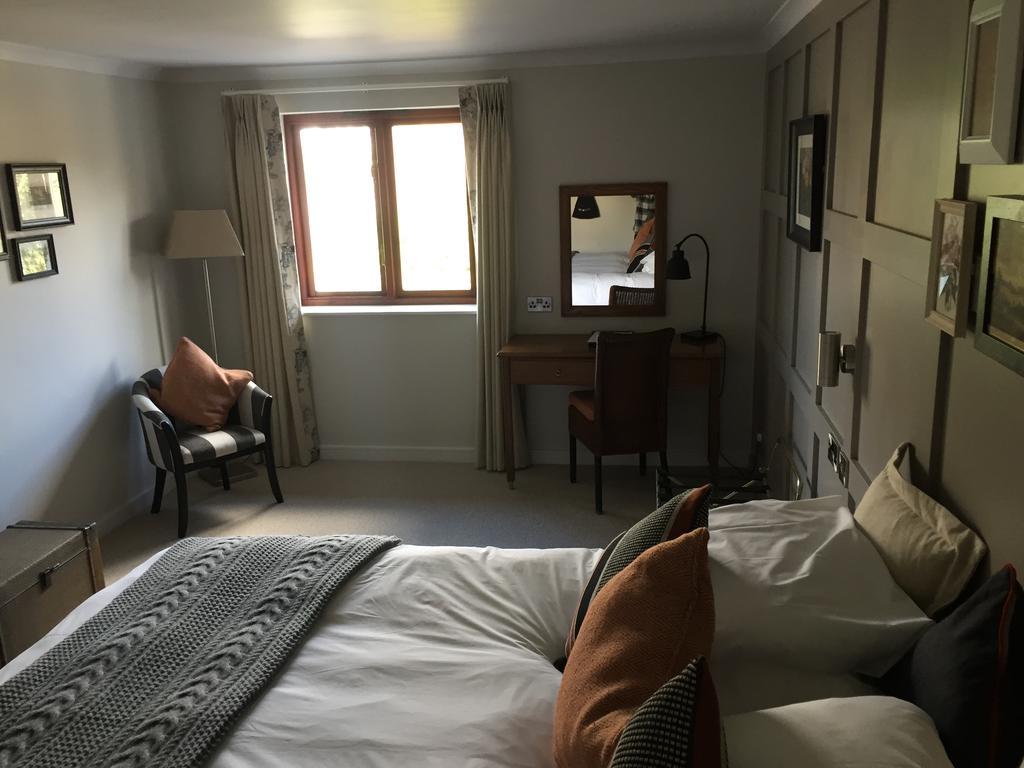 Crown 3* Chertsey