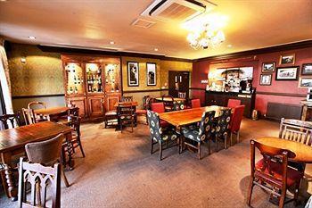 Hotel Crown Chertsey