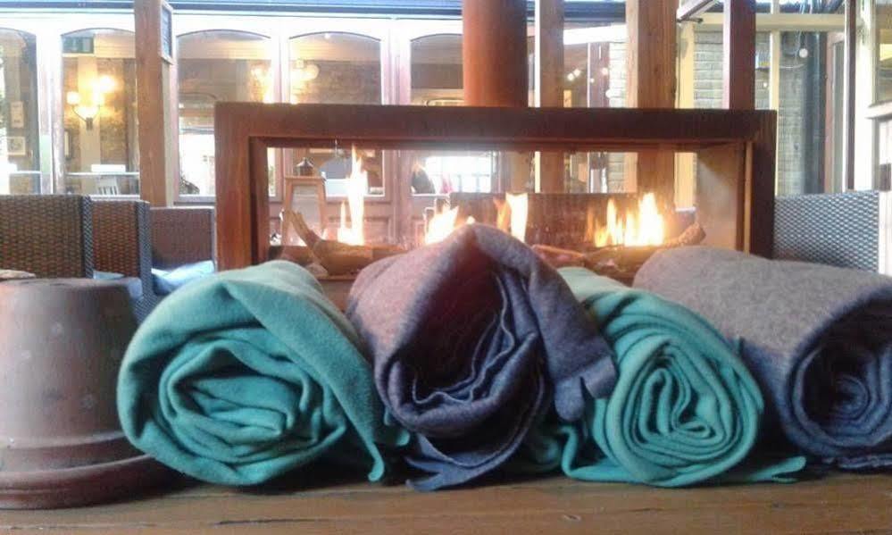 Crown Hotel Chertsey